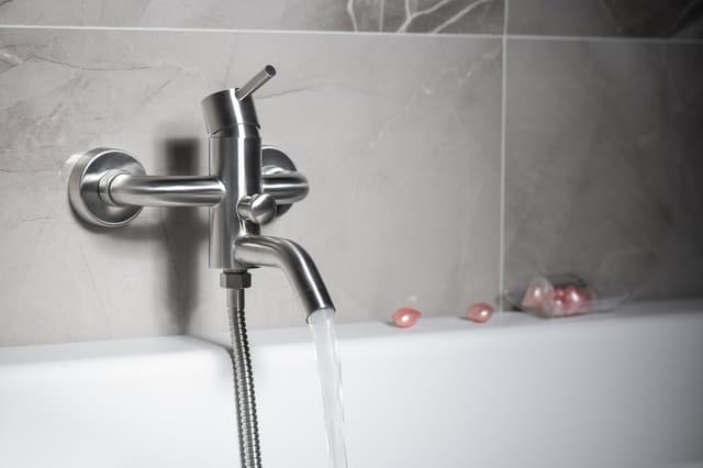 MINIMAL bateria wannowa ścienna, stal nierdzewna mat