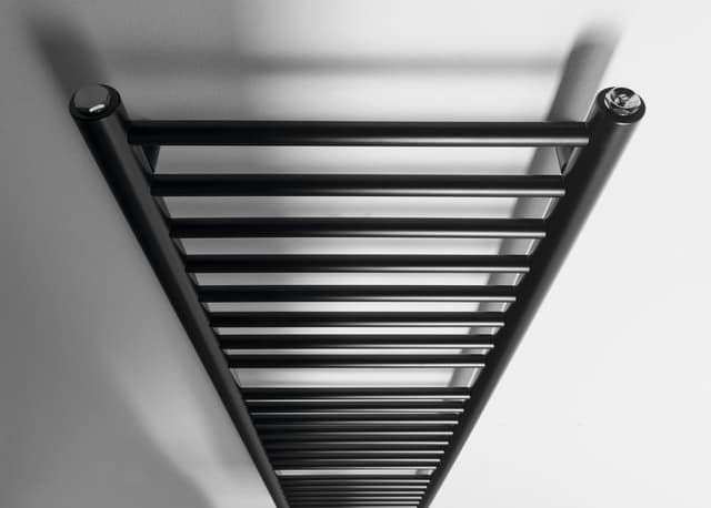 DINA grzejnik łazienkowy 400x1560 mm, czarny mat