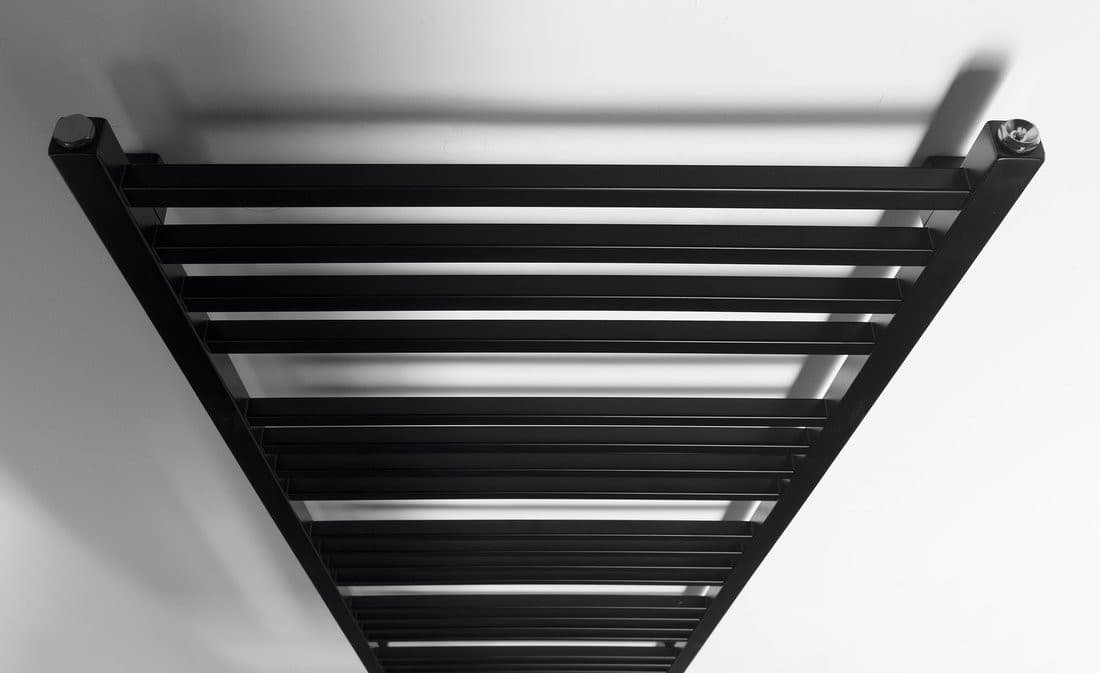 METRO grzejnik łazienkowy 600x1510 mm, czarny mat