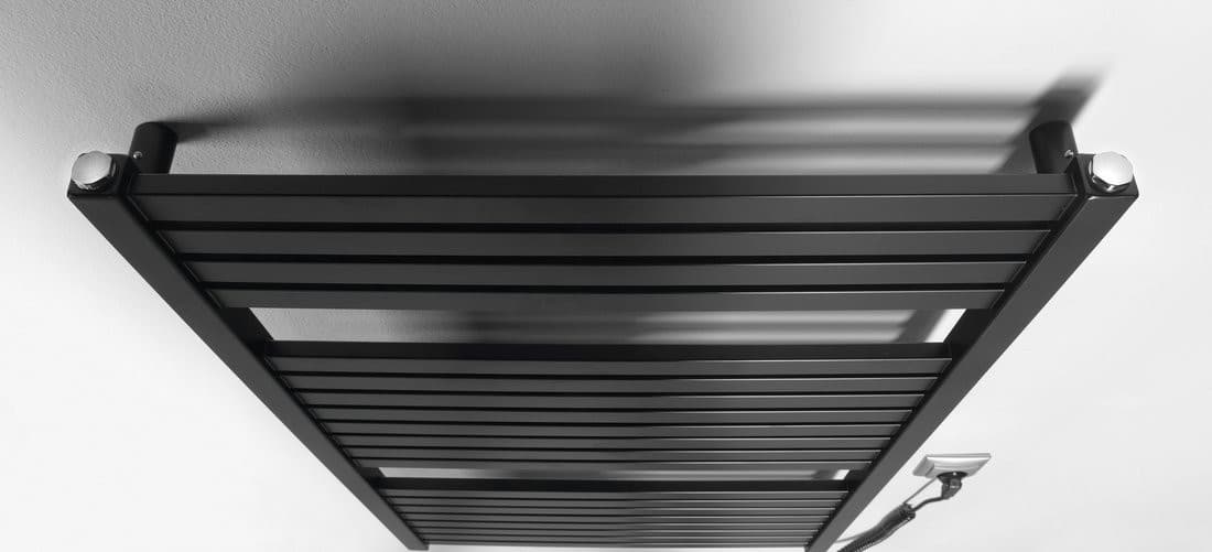 TONDI-E grzejnik elektryczny 600x970 mm, 400 W, czarny mat