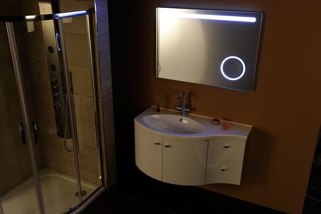 Lustro ASTRO z oświetleniem LED 100x70cm, lustro kosmetyczne